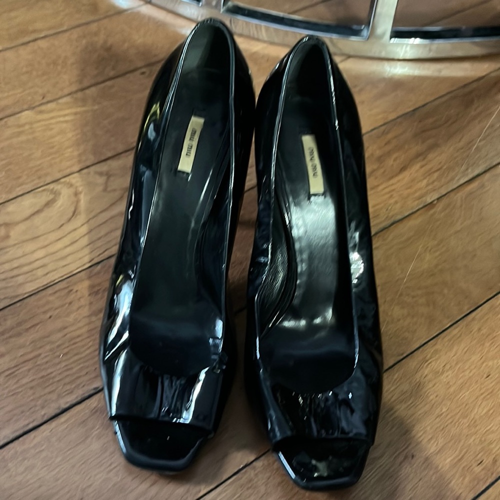 Miu miu black patent leather square peep toe pumps size 7.5